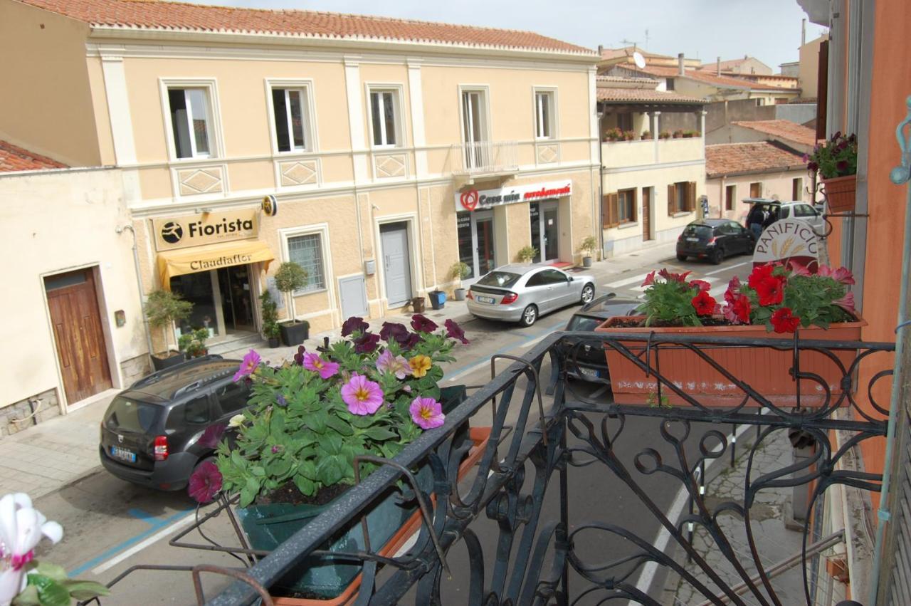 Casa Satta 1925 Hotel Olbia Exterior foto